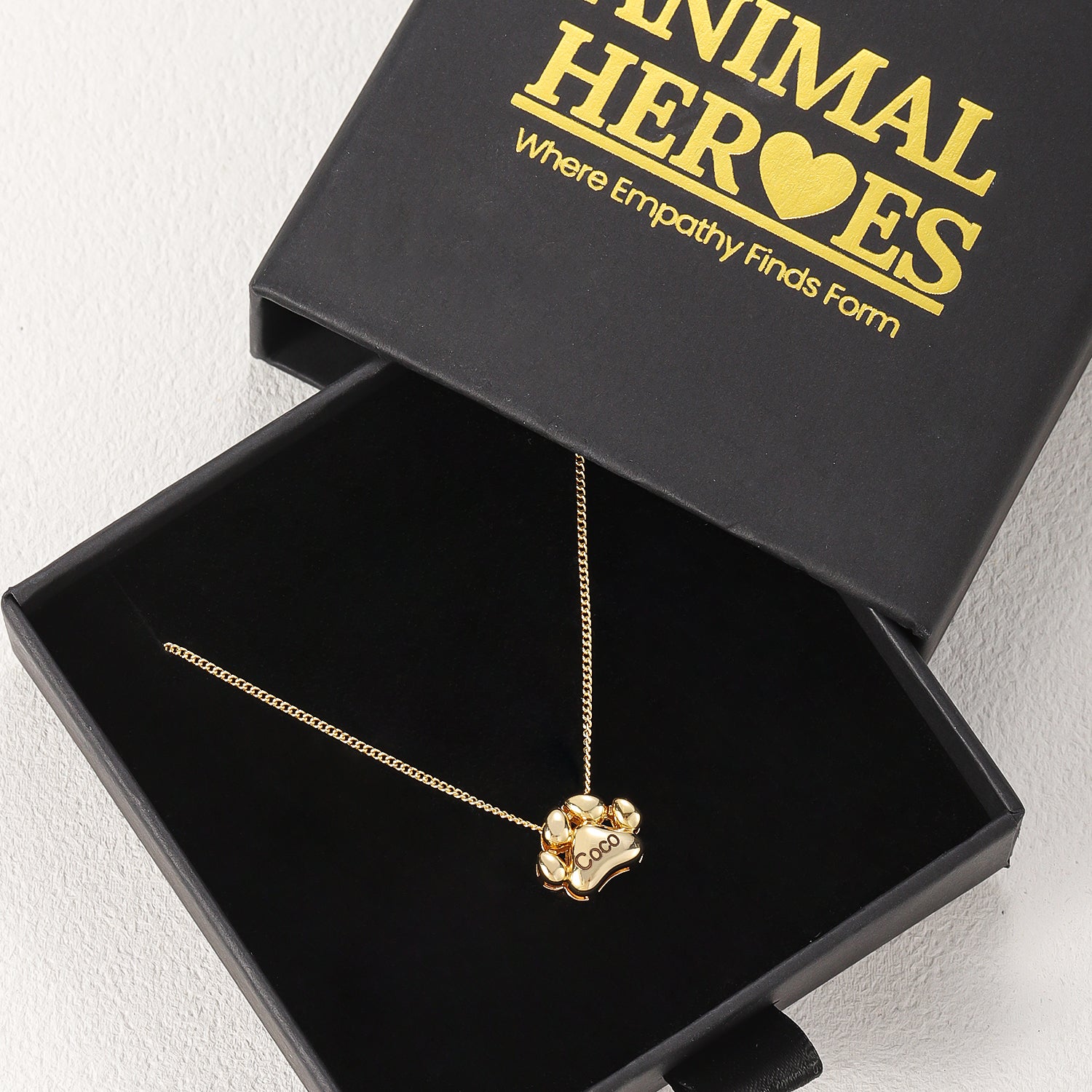 3D Dog Paw Necklace – Custom Engraved Pet Name Jewelry